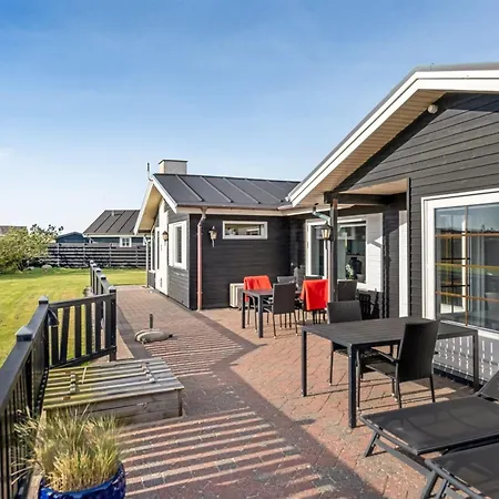 Holiday home Fotij - 120m From The Sea By Interhome Lokken